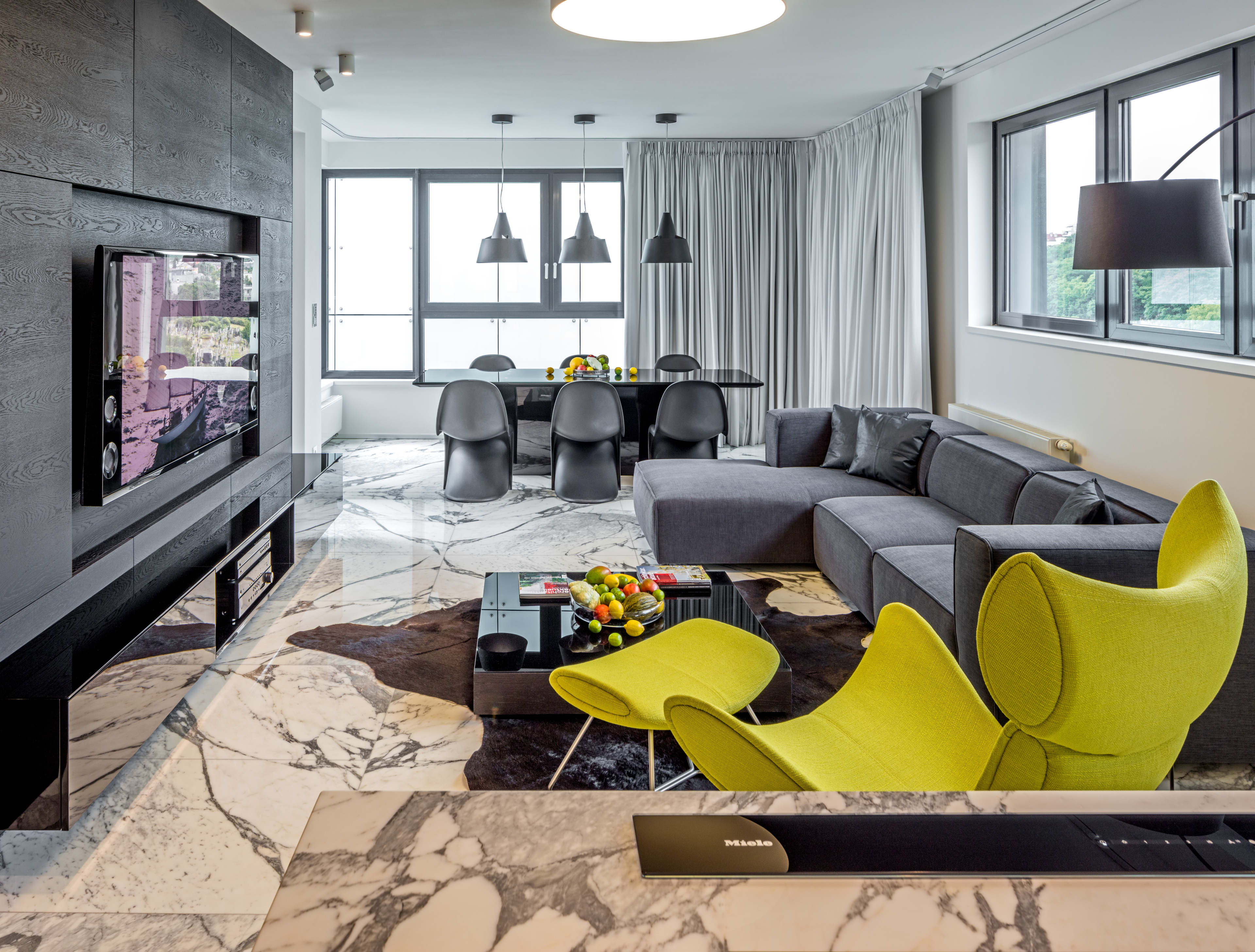 Marble apartment Riverpark