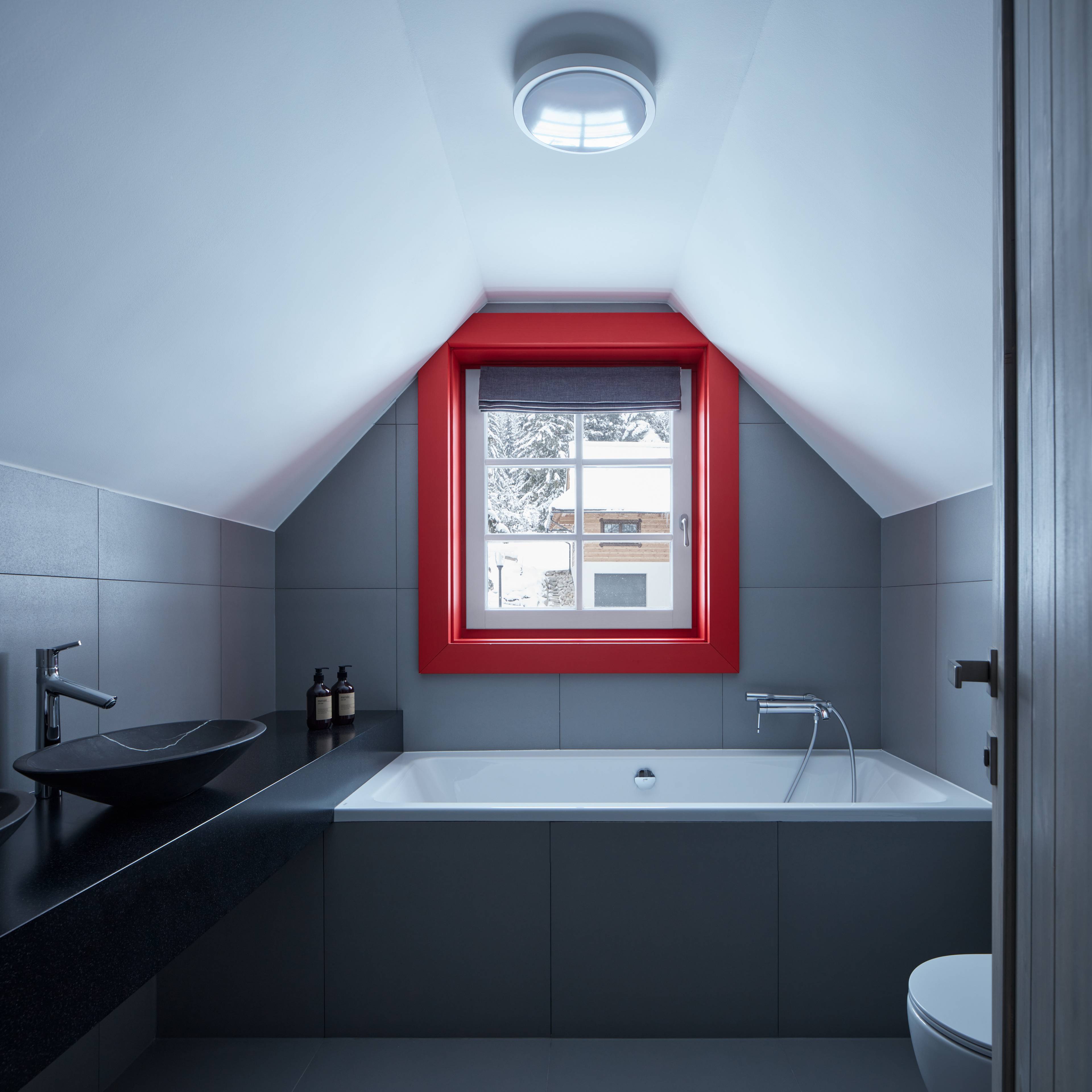 Bathroom near the bedrooms