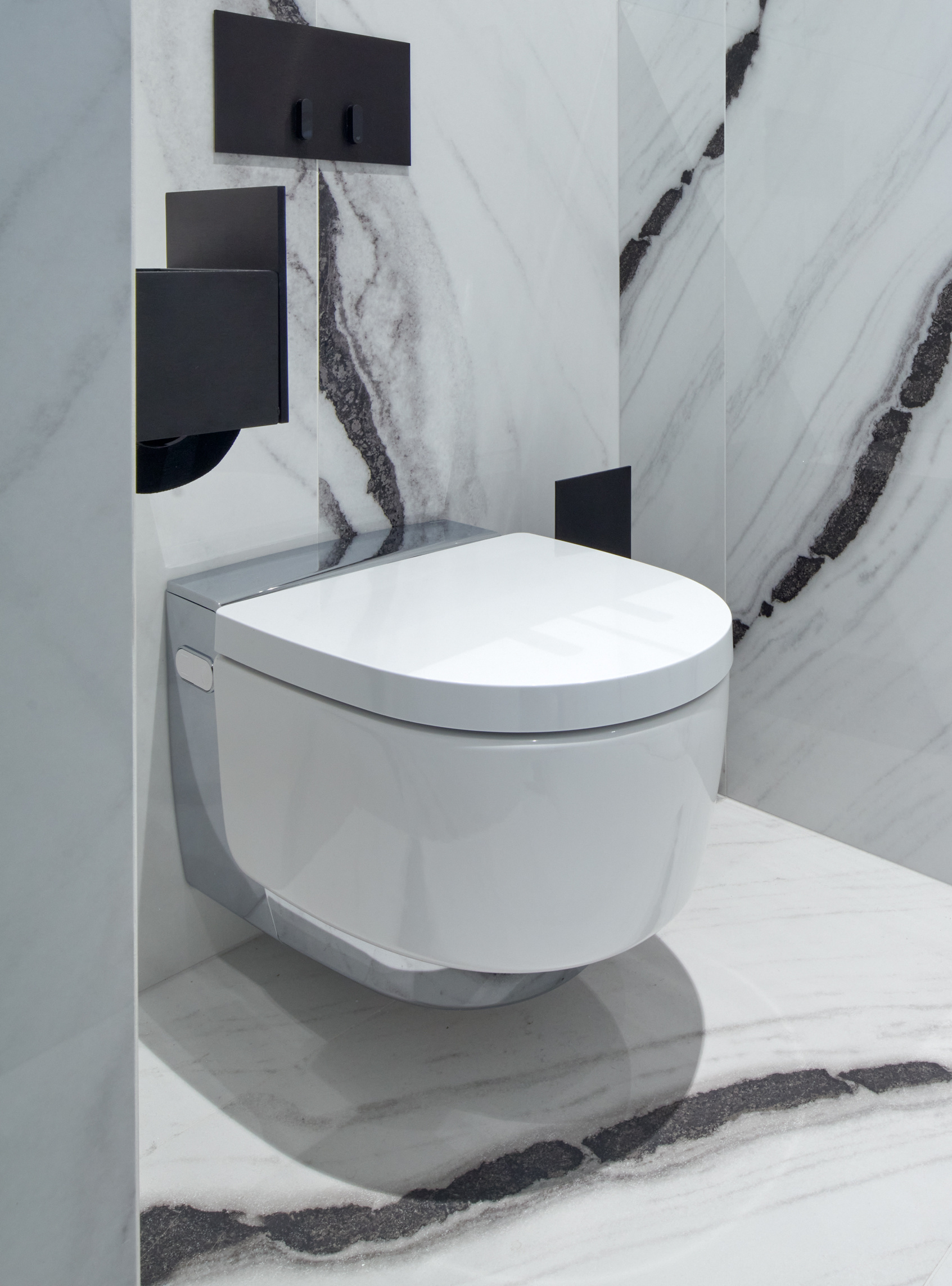 Separate toilet rooms