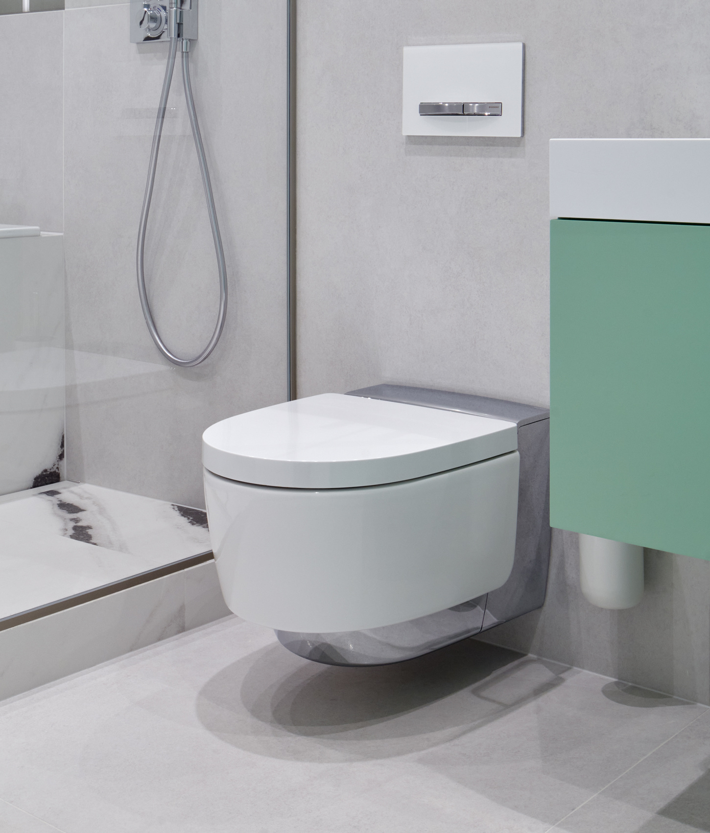 Separate toilet rooms