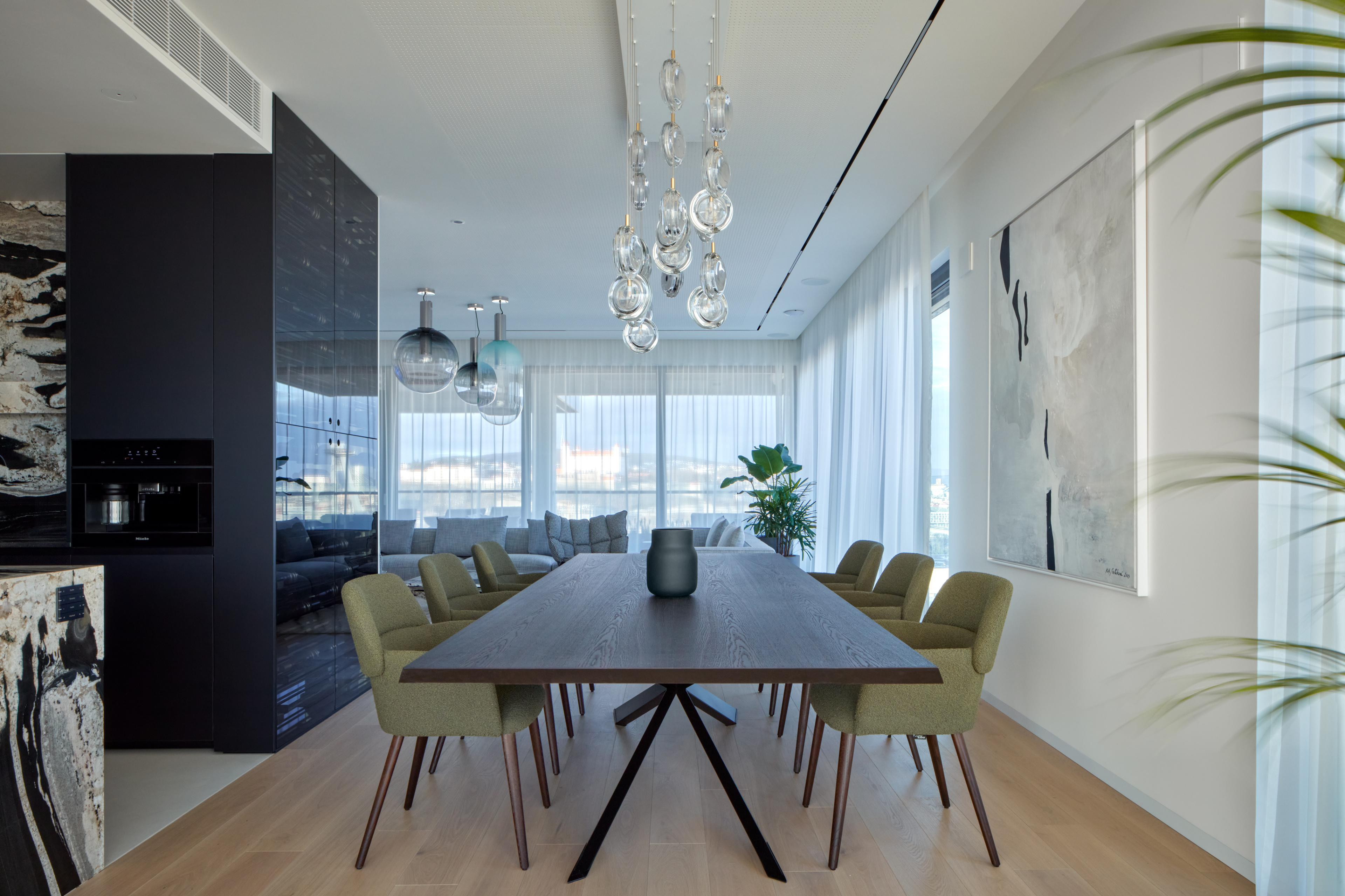 Dining space with the comfort of a lounge