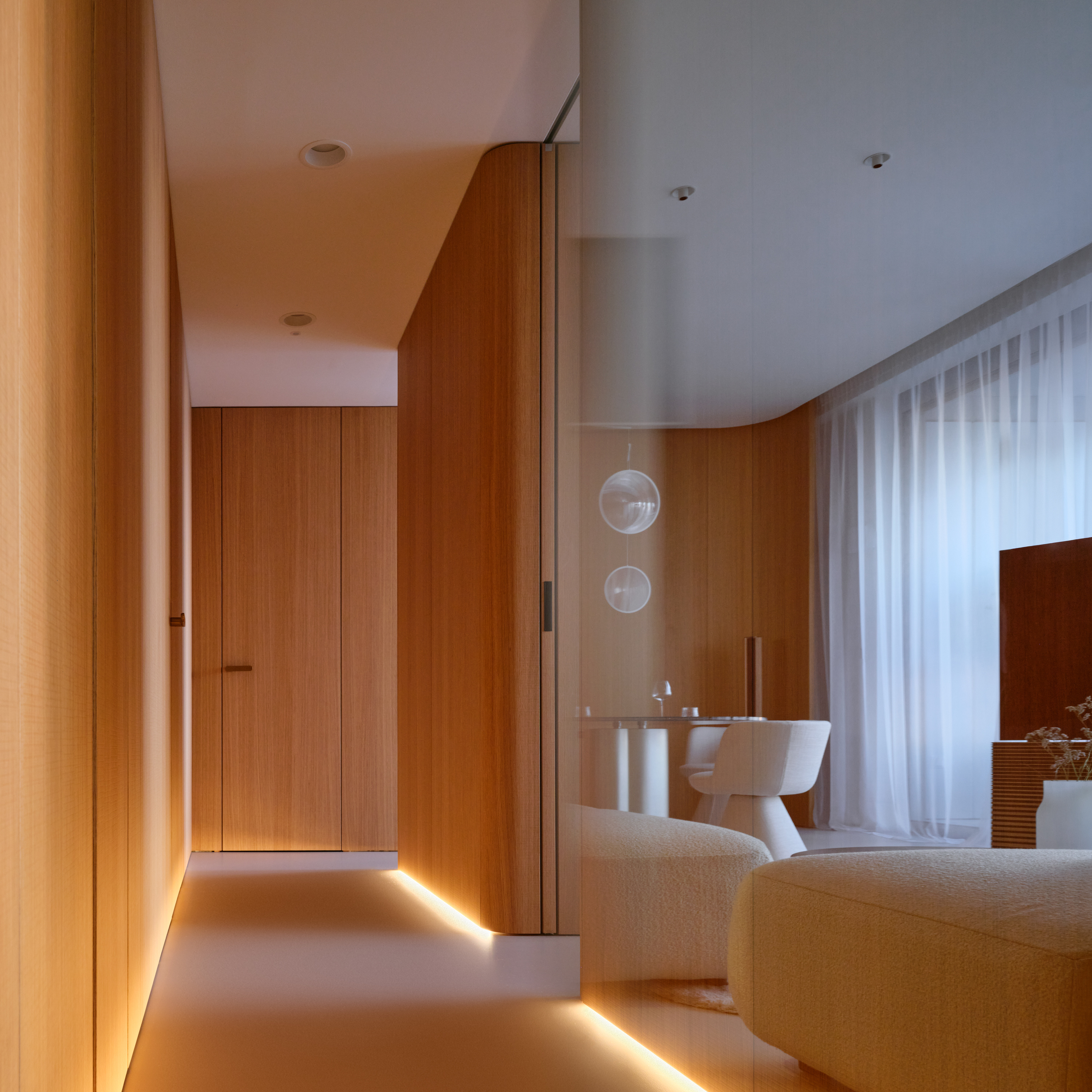 Mirrored entry hall and hallway